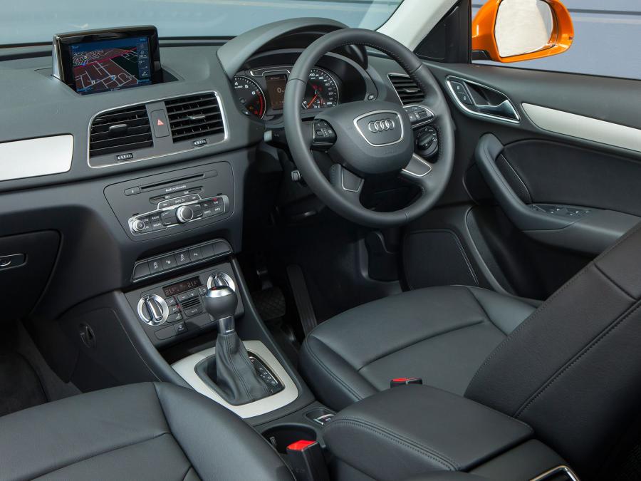 Торпедо Audi Q3 1.4 TFSI Quattro (8U) 2014 года  (AU) (фото 9 из 9)